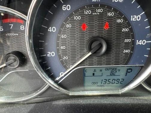 Super White 2016 Toyota Corolla LE