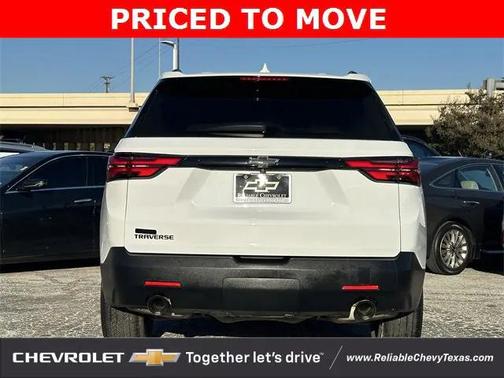 2022 Chevrolet Traverse LS