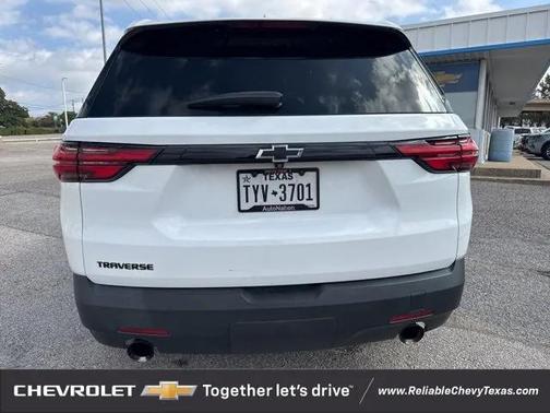 2022 Chevrolet Traverse LS