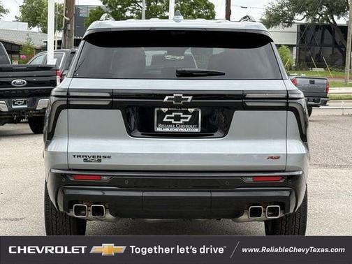 Sterling Gray Metallic 2026 Chevrolet Traverse RS