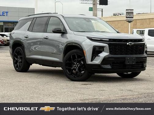 Sterling Gray Metallic 2026 Chevrolet Traverse RS