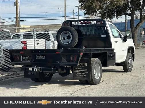2025 Chevrolet Silverado 3500 WT