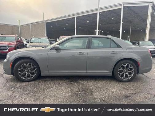 2017 Chrysler 300 S