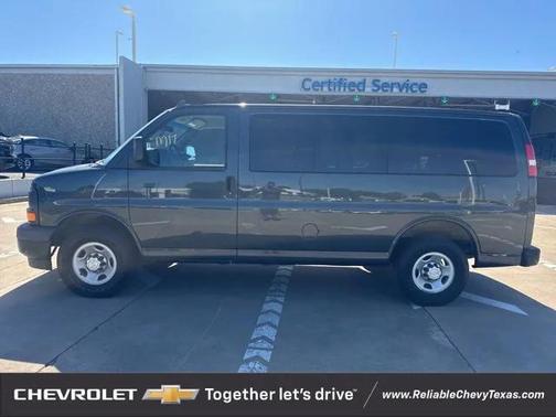 2017 Chevrolet Express 2500 LS