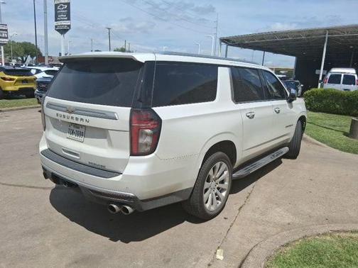 Iridescent Pearl Tricoat 2021 Chevrolet Suburban Premier