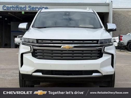 Iridescent Pearl Tricoat 2021 Chevrolet Suburban Premier