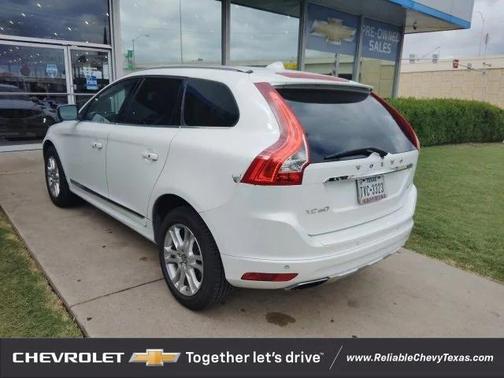 2015 Volvo XC60 T5 Platinum