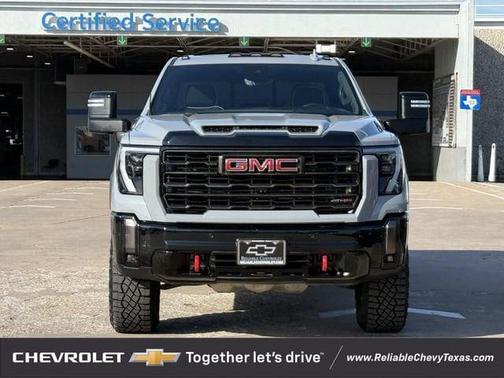 Thunderstorm Gray 2024 GMC Sierra 2500 AT4X