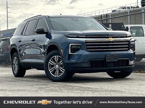 2025 Chevrolet Traverse LT