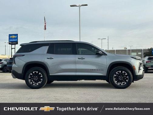 Sterling Gray Metallic 2026 Chevrolet Traverse AWD Z71