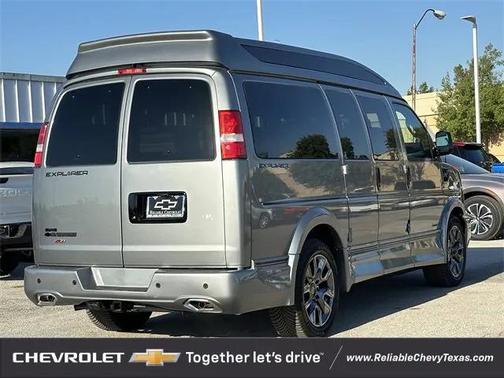 2025 Chevrolet Express 2500 RWD 2500 Regular Wheelbase WT