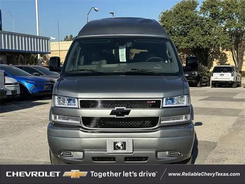 2025 Chevrolet Express 2500 RWD 2500 Regular Wheelbase WT