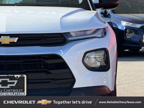 Summit White 2023 Chevrolet Trailblazer LS