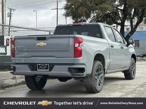 2025 Chevrolet Silverado 1500 Custom