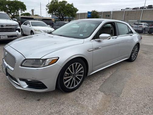 2017 Lincoln Continental Select