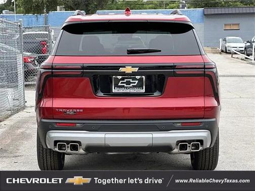 2025 Chevrolet Traverse LT