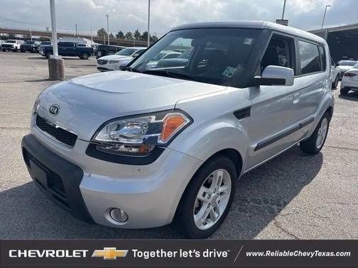 2010 Kia Soul +