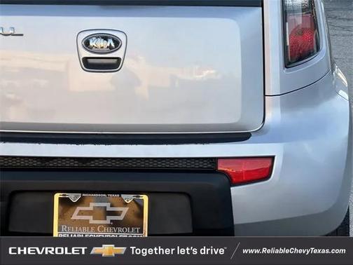 2010 Kia Soul +