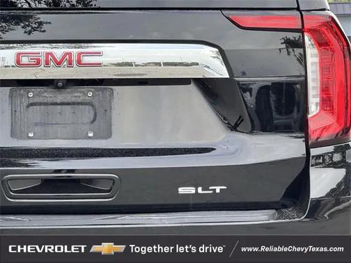2022 GMC Yukon XL SLT