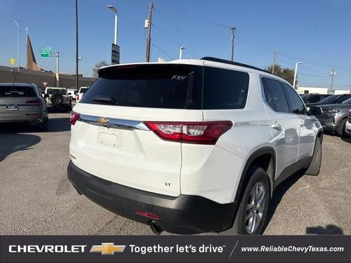 2020 Chevrolet Traverse LT Cloth