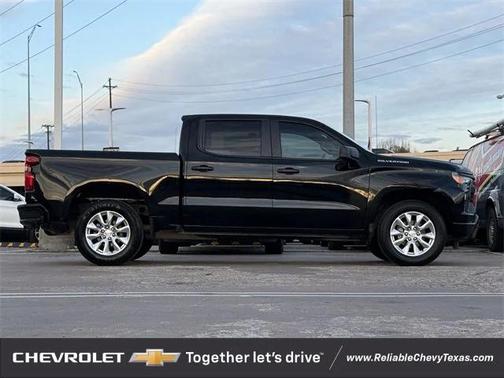 2024 Chevrolet Silverado 1500 Custom