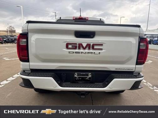 2024 GMC Canyon Denali