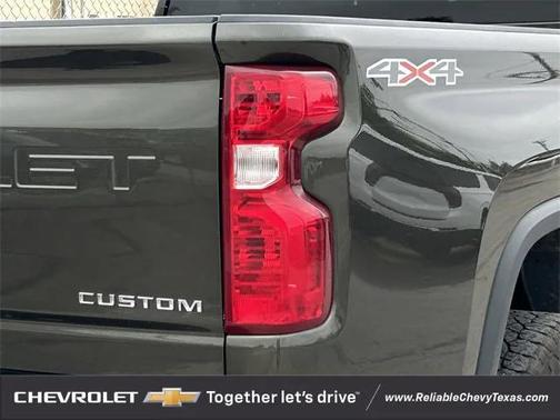 2023 Chevrolet Silverado 2500 Custom