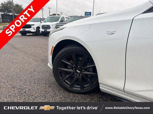 2022 Cadillac CT4 Sport