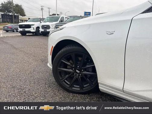 2022 Cadillac CT4 Sport