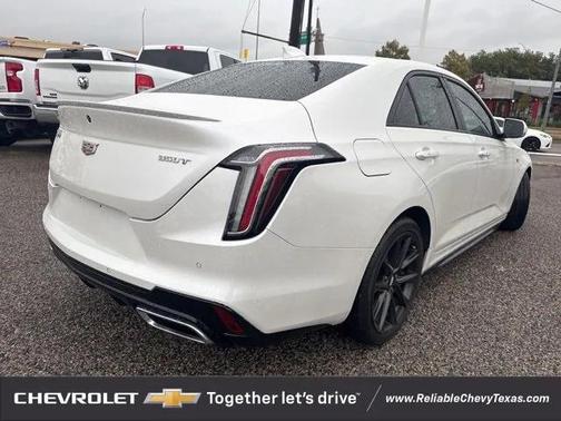 2022 Cadillac CT4 Sport