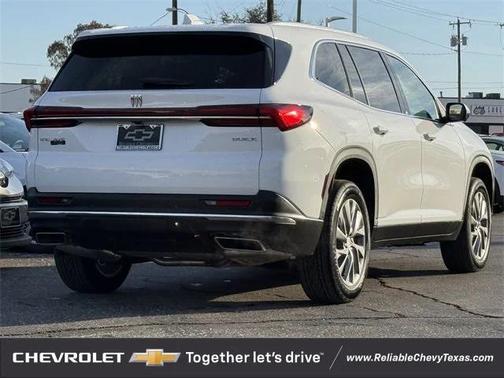 2025 Buick Enclave Preferred FWD
