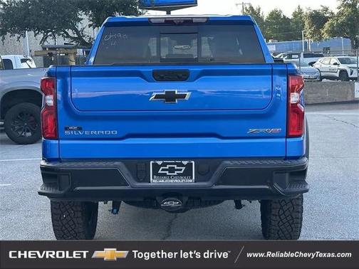 2025 Chevrolet Silverado 1500 ZR2