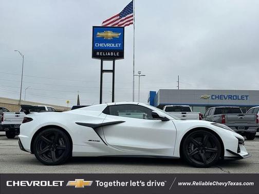 Arctic White 2026 Chevrolet Corvette Z06