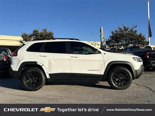2022 Jeep Cherokee Trailhawk