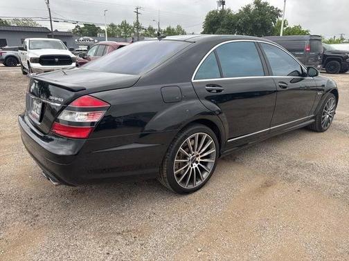 Black 2009 Mercedes-Benz S-Class 6.3L V8 AMG