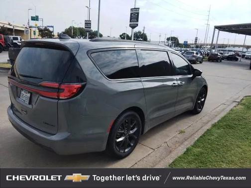 2023 Chrysler Pacifica Limited