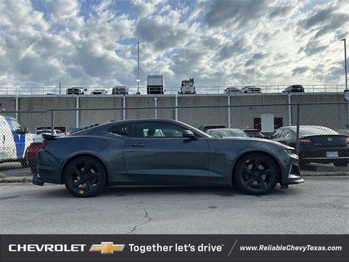 2021 Chevrolet Camaro RWD Coupe LT1