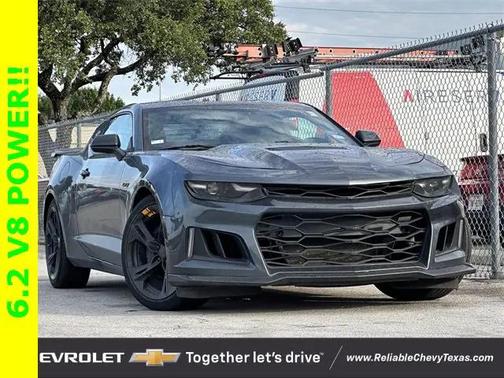2021 Chevrolet Camaro RWD Coupe LT1