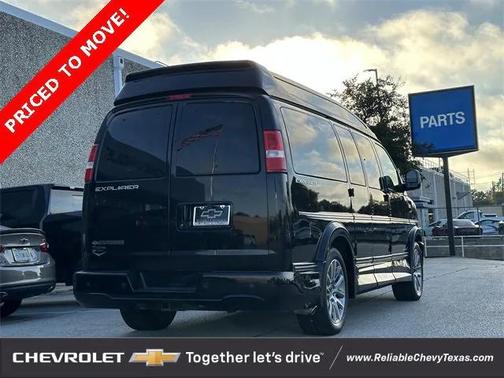 2021 Chevrolet Express 2500 LS