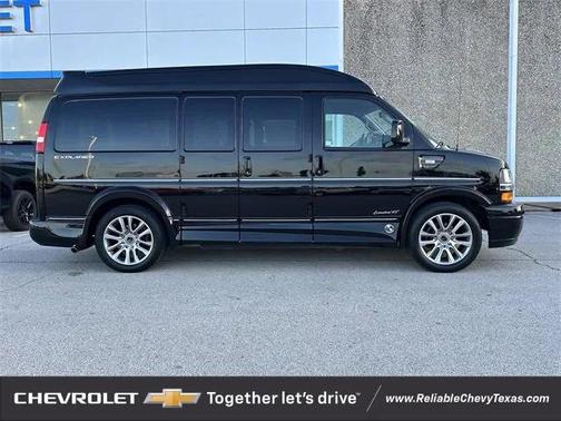 2021 Chevrolet Express 2500 LS