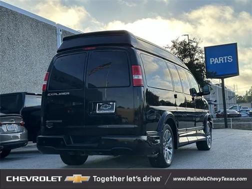2021 Chevrolet Express 2500 LS