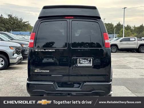 2025 Chevrolet Express 2500 RWD 2500 Extended Wheelbase WT