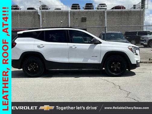 2022 GMC Terrain AWD AT4