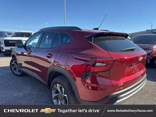 2025 Chevrolet Trax LT