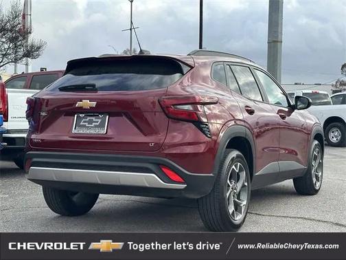 2025 Chevrolet Trax LT