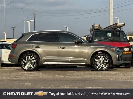 2024 Audi Q5 45 S line Premium Plus