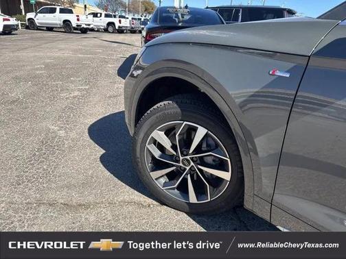 2024 Audi Q5 45 S line Premium Plus