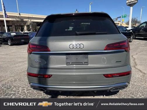 2024 Audi Q5 45 S line Premium Plus