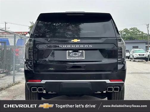2025 Chevrolet Suburban 4WD High Country