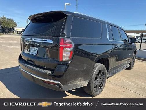 2023 Chevrolet Suburban LT